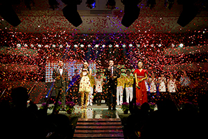 �������ǲ��й����Ƽ�2013�����������Ա���佱��ʽ����